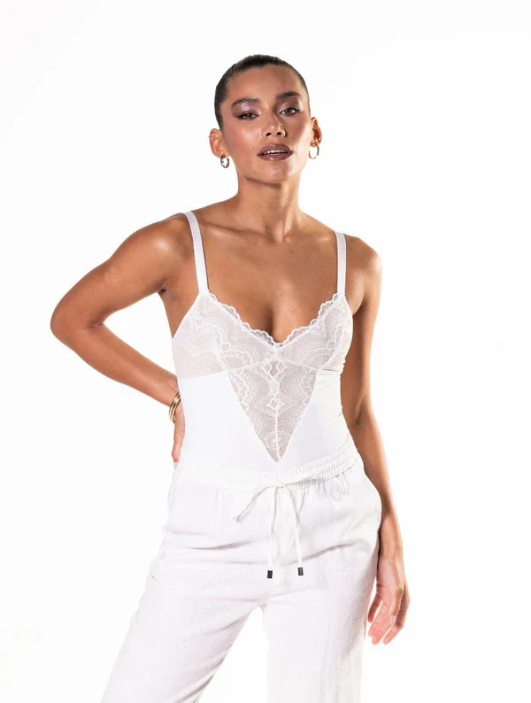 Half-Lace Detail Shapewear - Image 10