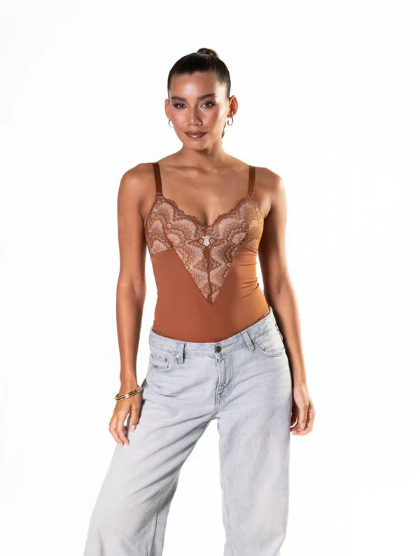 Half-Lace Detail Shapewear - Image 8