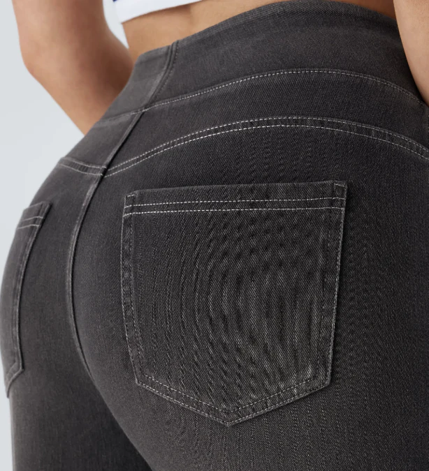 High Waist Wide-Leg Jeans - Image 7