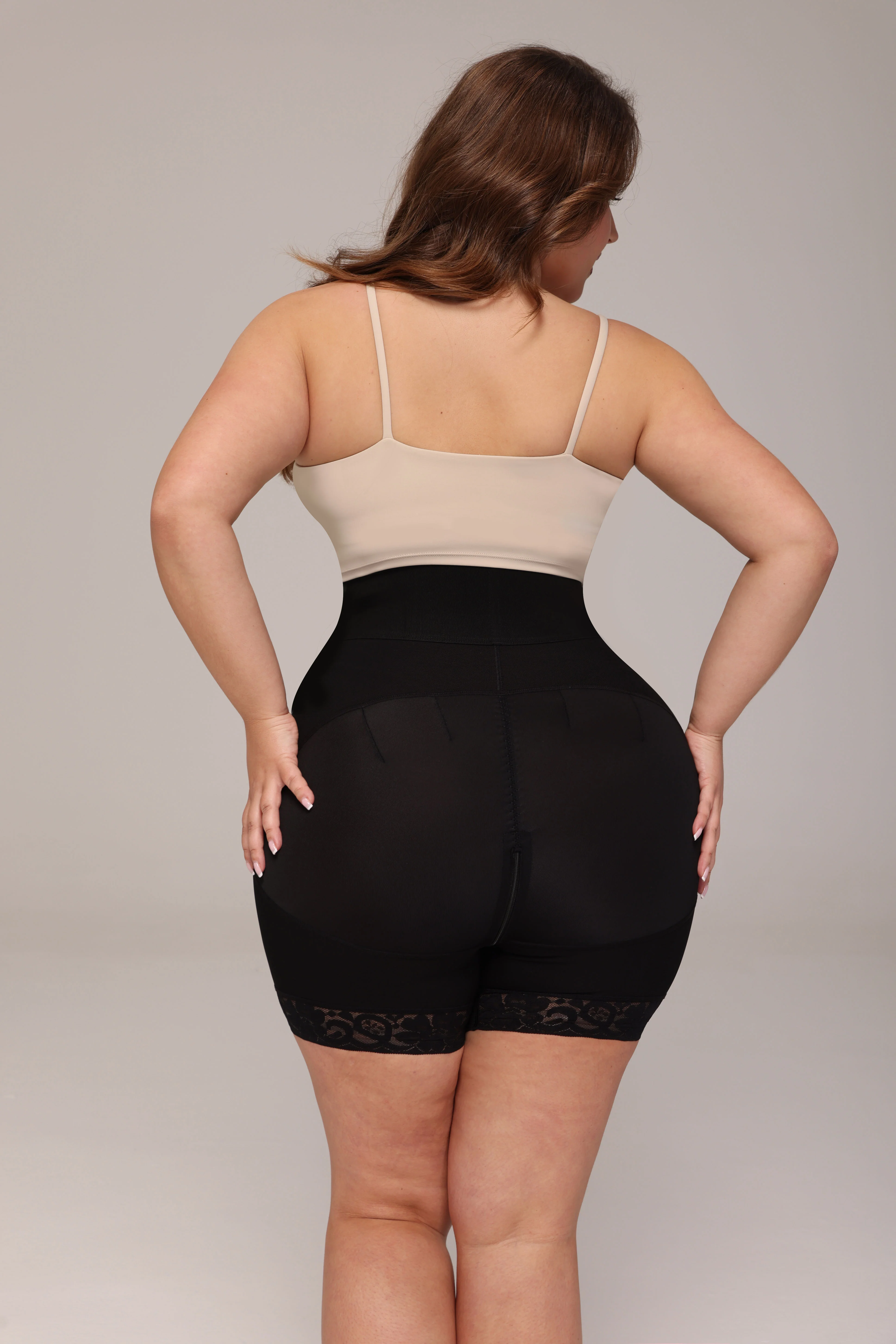 Waist-enhancing butt-enhancing shorts - Image 4
